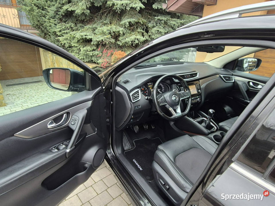 Nissan Qashqai 2017r Lift 16B 163 FullBiledy sprzedam