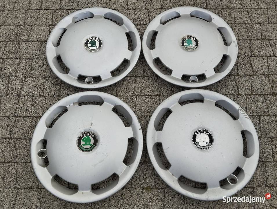 Kołpak Skoda 15 1U0601147C sztukę Octavia Kamieniec sprzedam