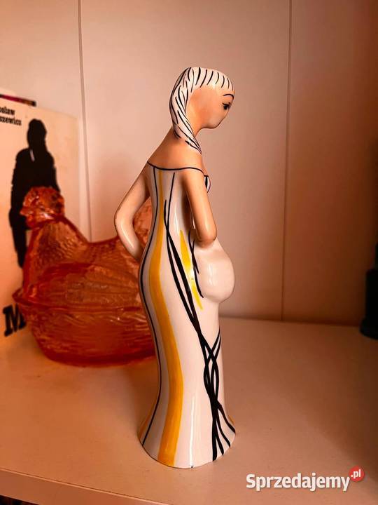 Ćmielów porcelanowa figurka grzybiarka Bielsko-Biała