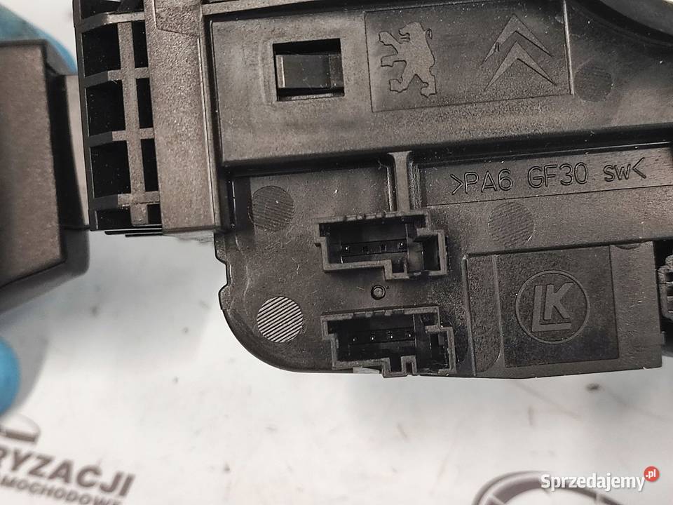 PEUGEOT 3008 przełącznik zespolony 96667320XT Kielce