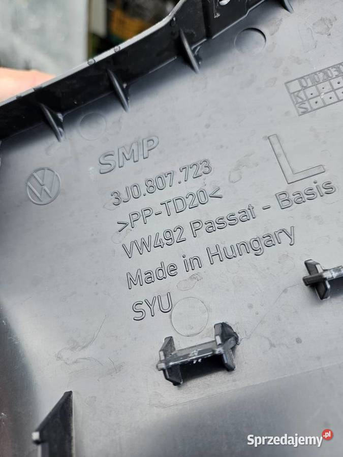 VW PASSAT B9 3J0 KIEROWNICA POWIETRZA LEWA WLOT Międzychód