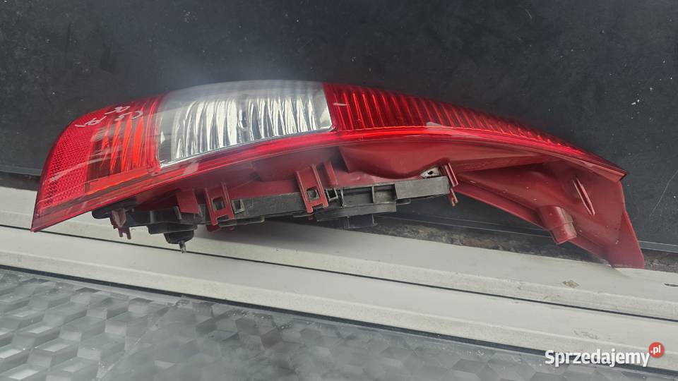 Lampa prawy tył citroen c3 2004 Sosnowiec