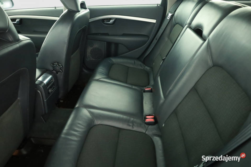 Volvo V70 D2 biały Piaseczno sprzedam