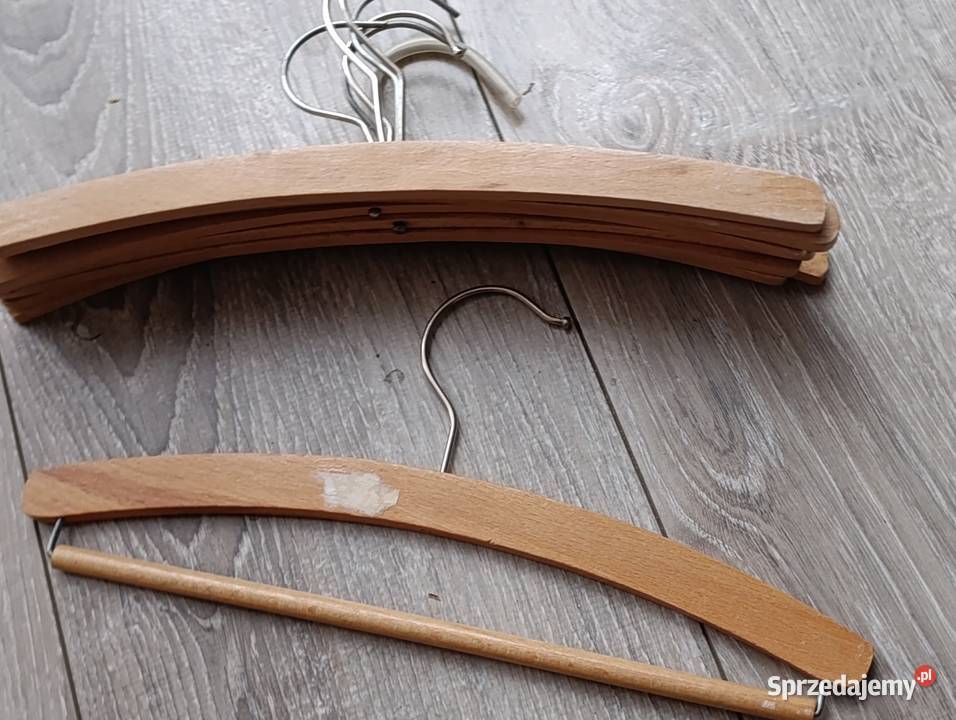 wieszaki drewniane PRL ramiączka 8 sztuk Poznań