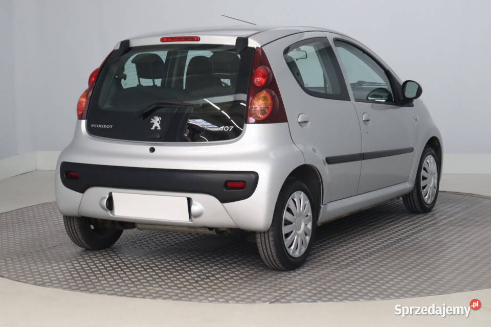 Peugeot 107 10 Rok produkcji 2012 Zabrze