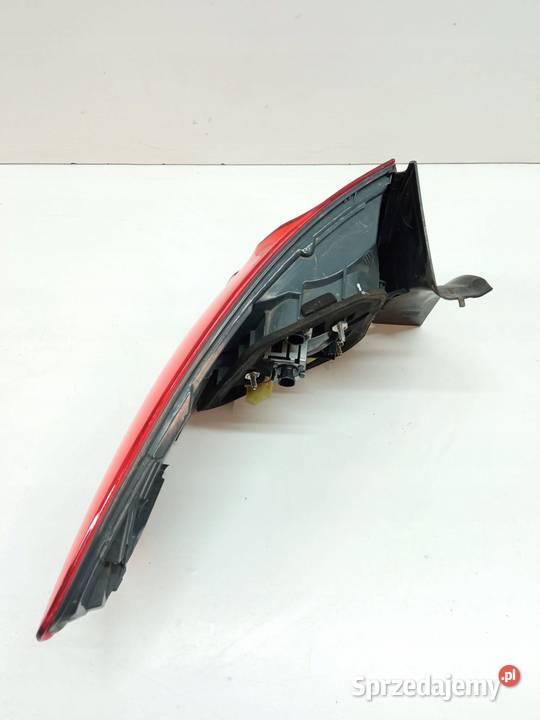 LAMPA TYŁ PRAWA LIFT LCI EUROPA Bmw X6 I osobowe Lampy tylne
