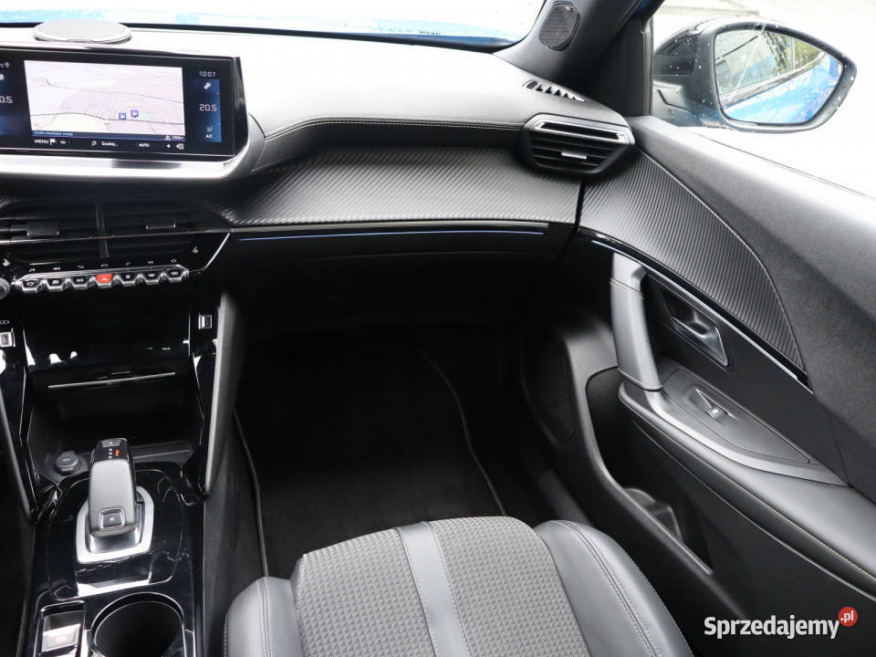 Peugeot 2008 12 PureTech asystent pasa ruchu Katowice