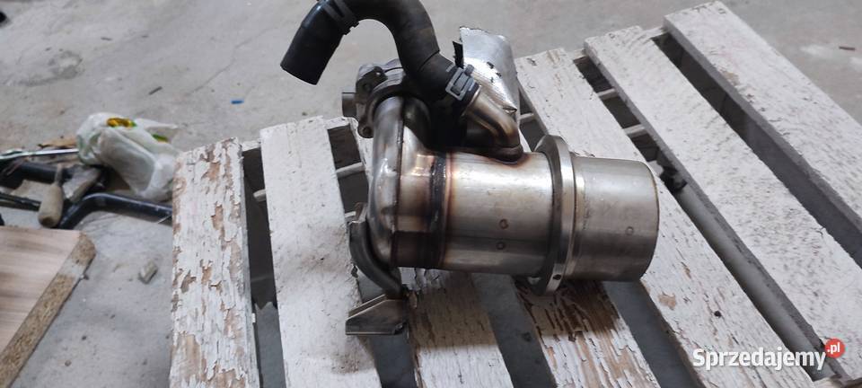 Volkswagen OE 04L131512AJ zawór egr chłodniczka Rok produkcji 2019 Części samochodowe Słomowo sprzedam