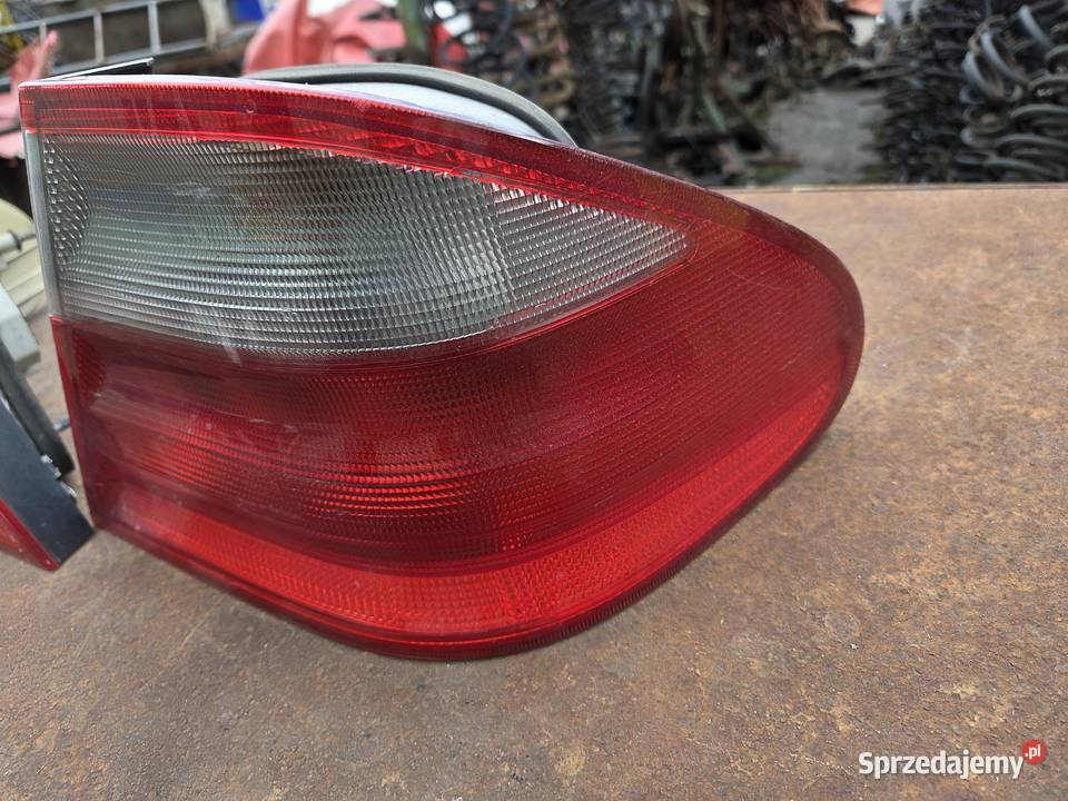 Tylne lampy Mercedes CLK w208 osobowe Łagów