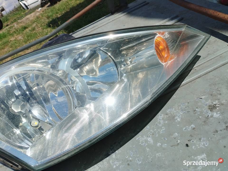 Lampy przód lewa prawa Ford Focus MK1 kujawsko-pomorskie Szubin