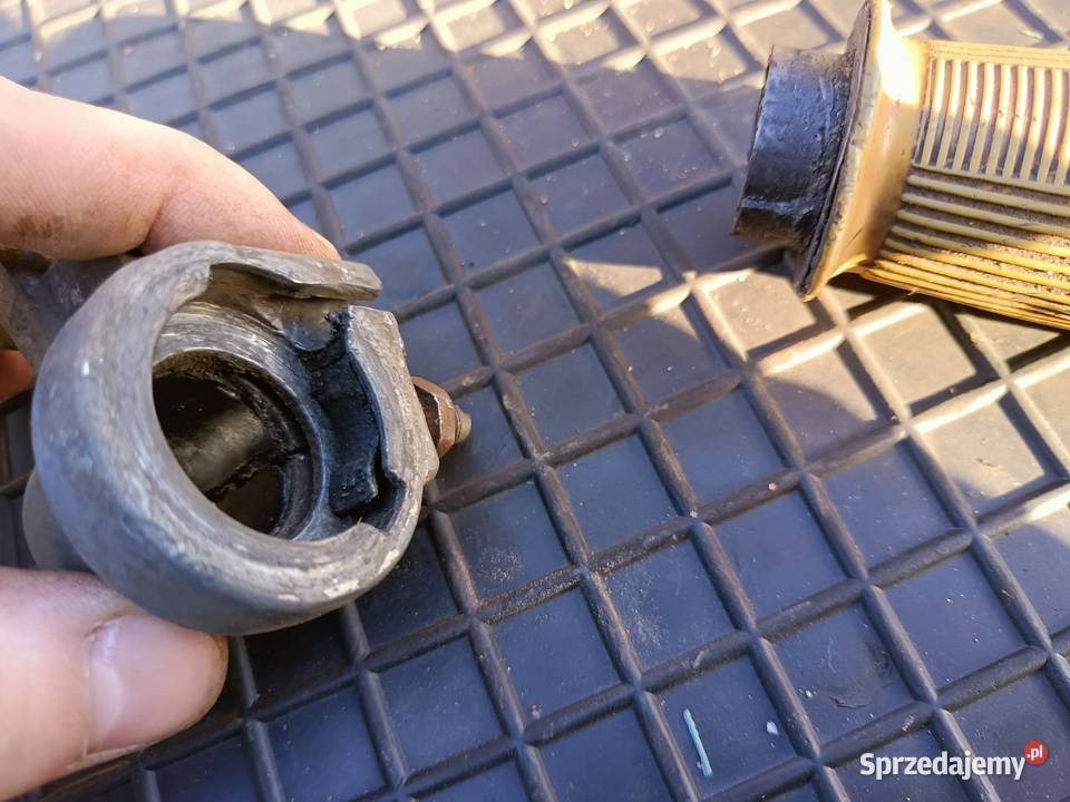 Manetka Gazu Komar Sztywniak 2330 Kremowa