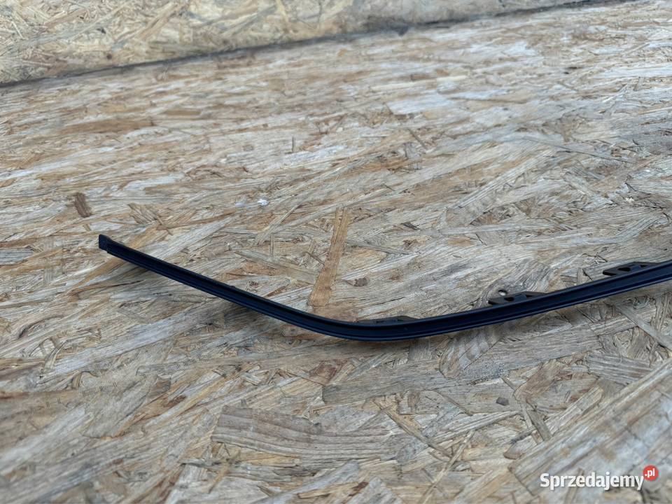 Listwa zderzaka przód prawa rh MercedesBenz GLE Sieraków