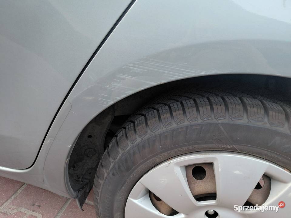 Sprzedam toyotę nieuszkodzony Yaris