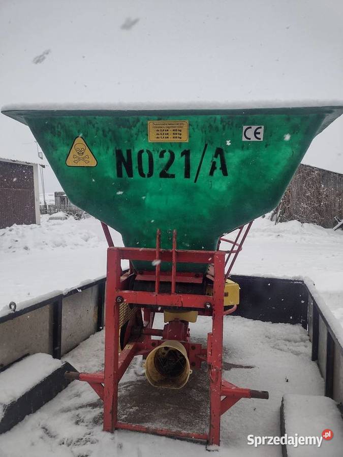 Rozsiewacz nawozu wapna Motyl Kłos wywrotka nieuszkodzony Zaręby sprzedam