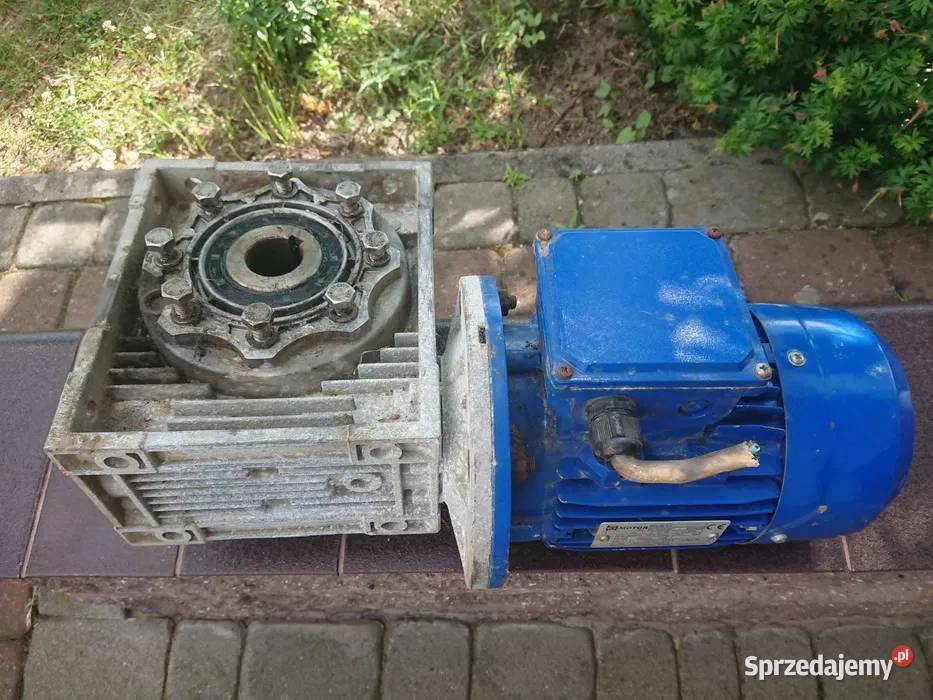 Motoreduktor NMRV 090 ślimakowo kątowy Motovario Nisko