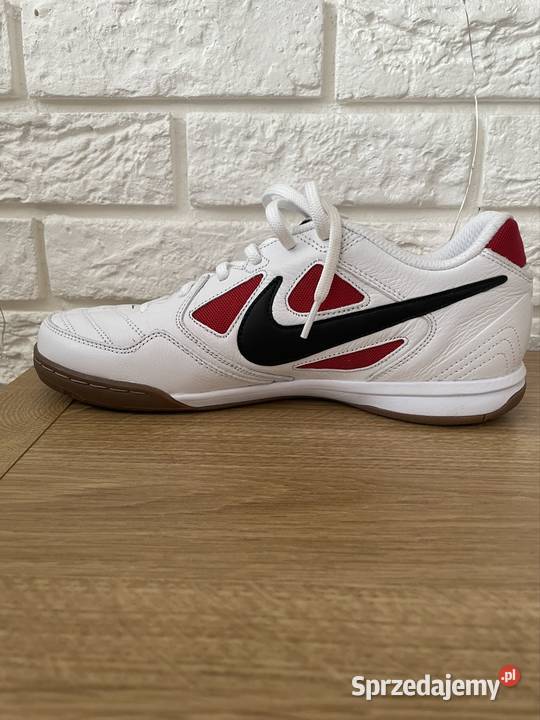 Buty Nike r 42 Sportowe Bielawa sprzedam