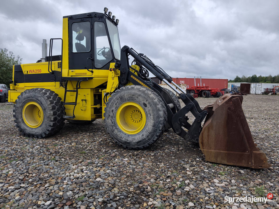 Ładowarka kołowa KOMATSU WA2501 130 1987r Twardosławice