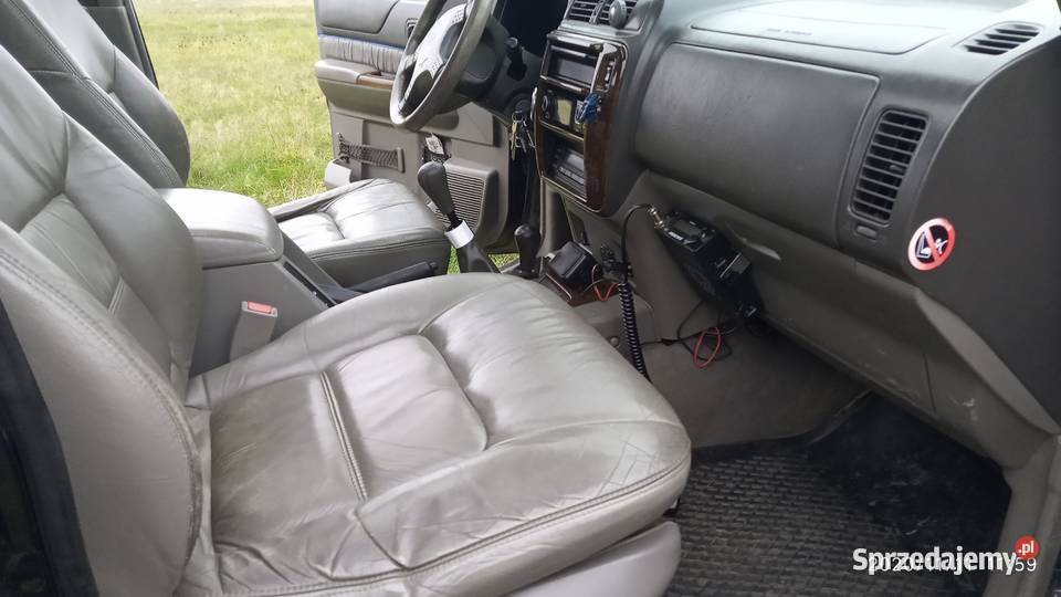 Nissan Patrol Y61 28 99 uszkodzony 2800cm3 Karnice