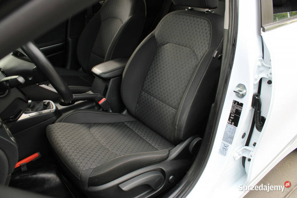 Kia Ceed BezwypadkowyBogata wersja 1482cm3 Gliwice