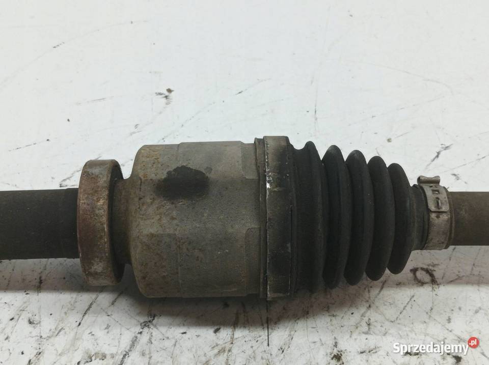 PÓŁOŚ PRAWY PRZÓD 16 DCI 130 391001702R Renault świętokrzyskie