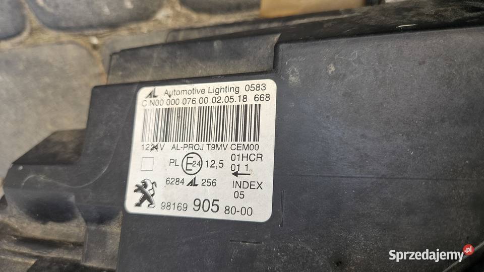 PEUGEOT 308 T9 LIFT 1721 LAMPY PRZÓD SOCZEWKA Szarów
