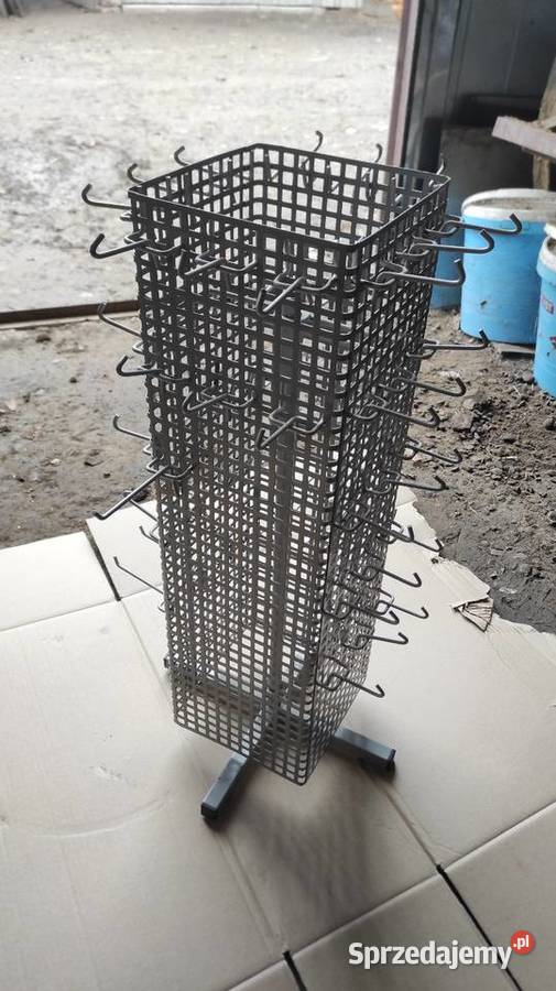 Stojaki obrotowe Wieszaki Metalowe z hakami Chrzanów