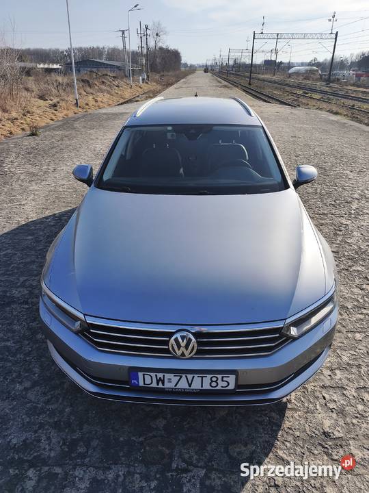 VW PASSAT 20 TDI 190 DSG ASO Kombi Salon Polska reflektory ksenonowe Wrocław
