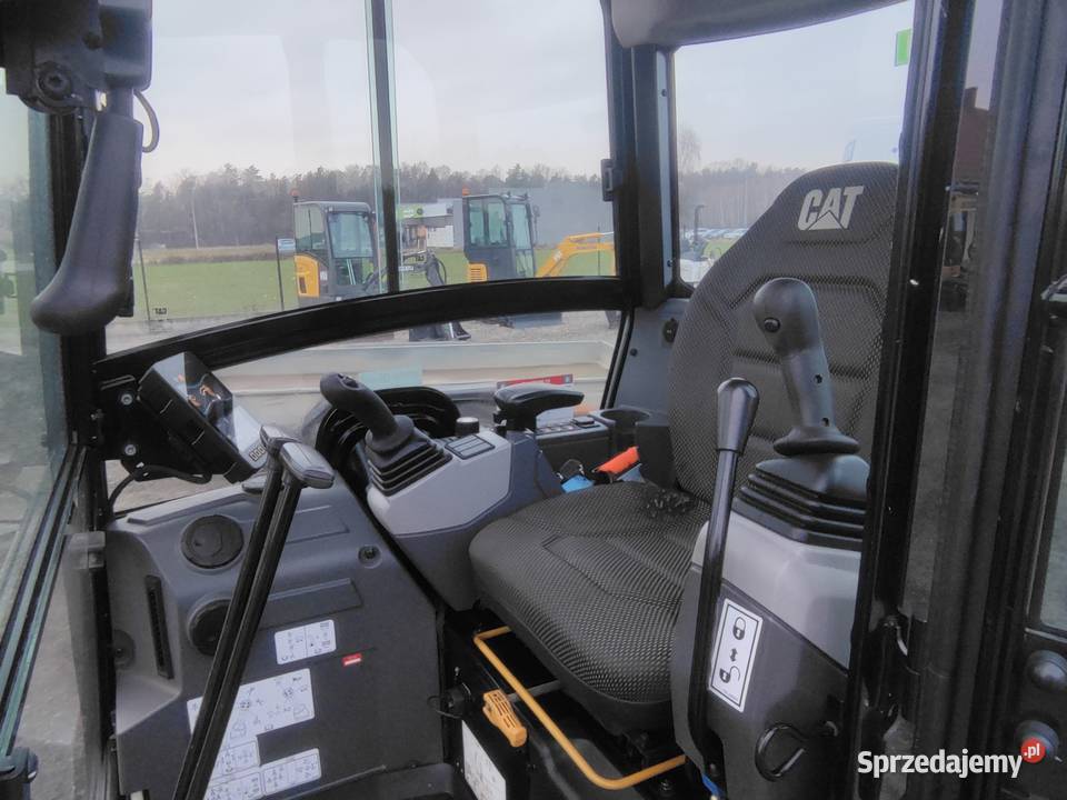 Minikoparka CAT 3016 Ryżki