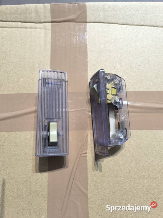Fiat 125p lampka słupka oświetlenia wnętrza