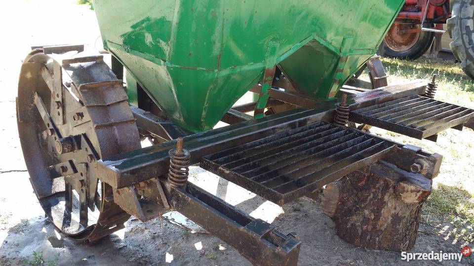 Sadzarka kubełkowa do ziemniaków Młynki