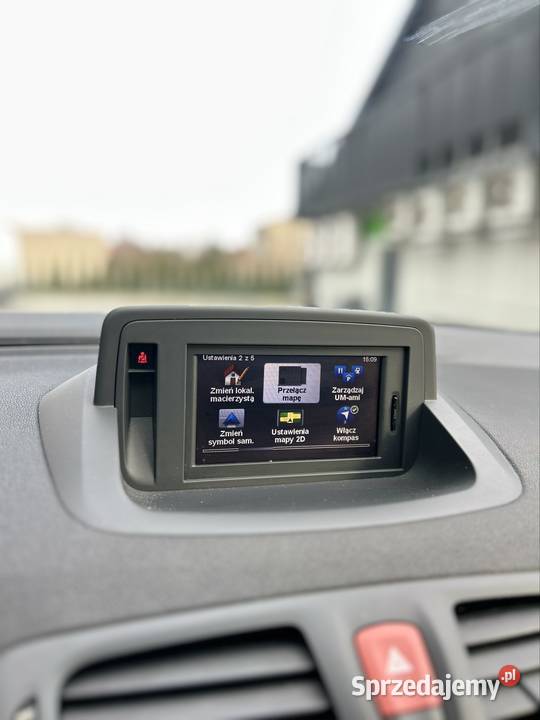 Śliczne Megane 16 Benzyna Bixenon skrętny Klima sprzedam