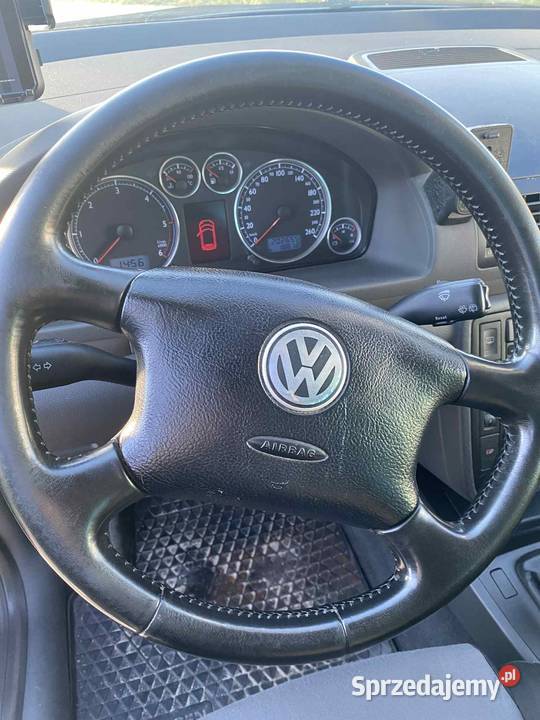 Volkswagen Sharan 19 131 sprzedam