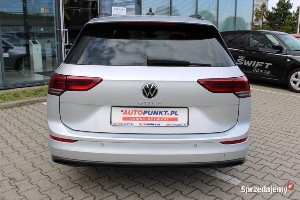Volkswagen Golf 2023r Salon Ambiente CarPlay sprzedam