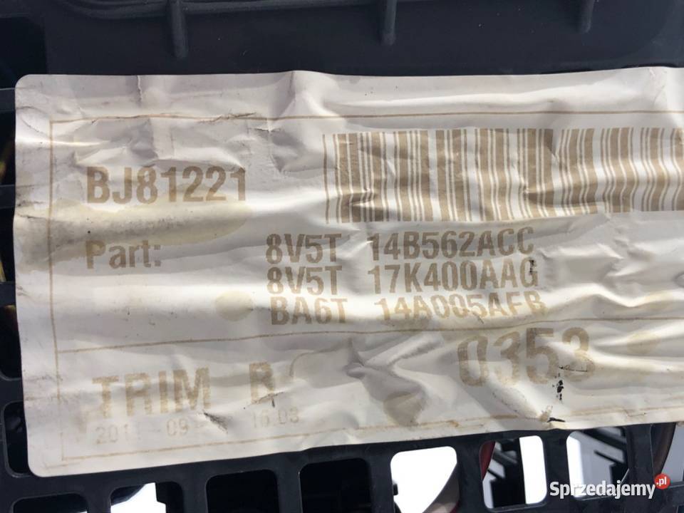 SKRZYNKA BEZPIECZNIKÓW FORD FIESTA MK7