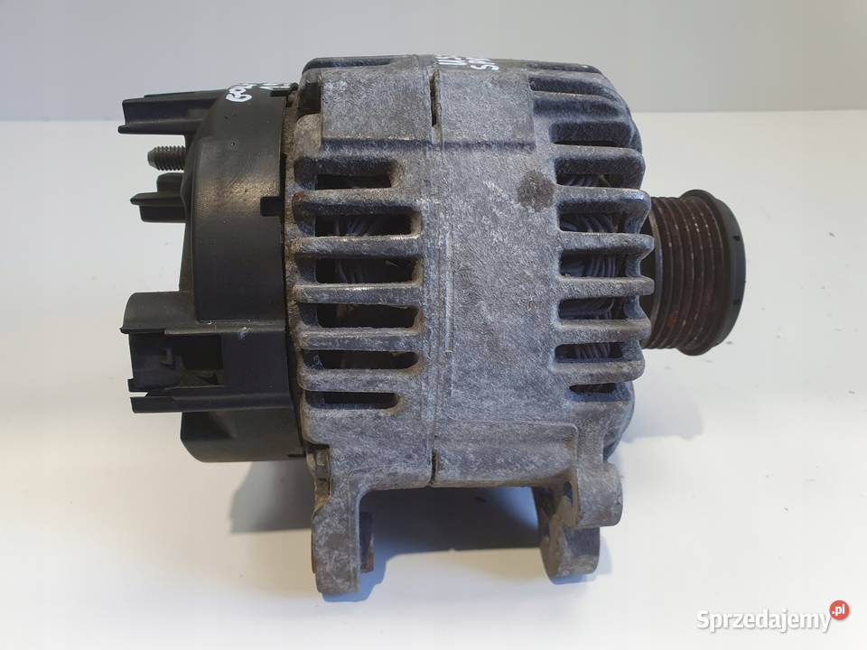 VW Golf V 19 TDI ALTERNATOR valeo 06F903023C Janów