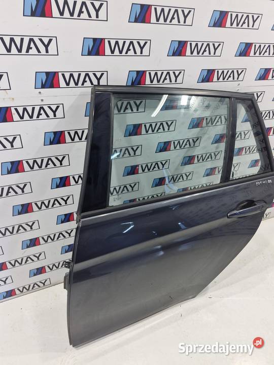 BMW 3 F31 DRZWI LEWE LEWY TYŁ KOMPLETNE B39 osobowe dolnośląskie