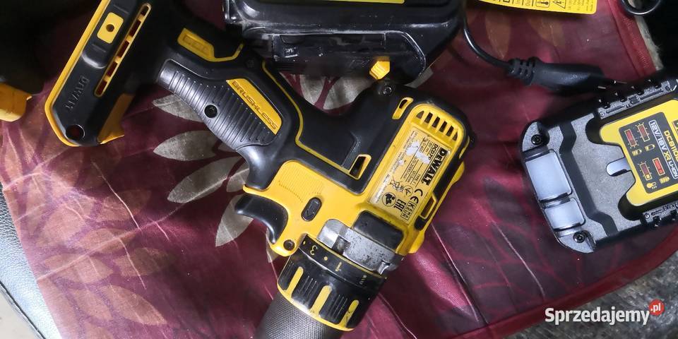 DeWalt DCG405 DCD790 ładowarka i akumulator 4Ah Hrubieszów