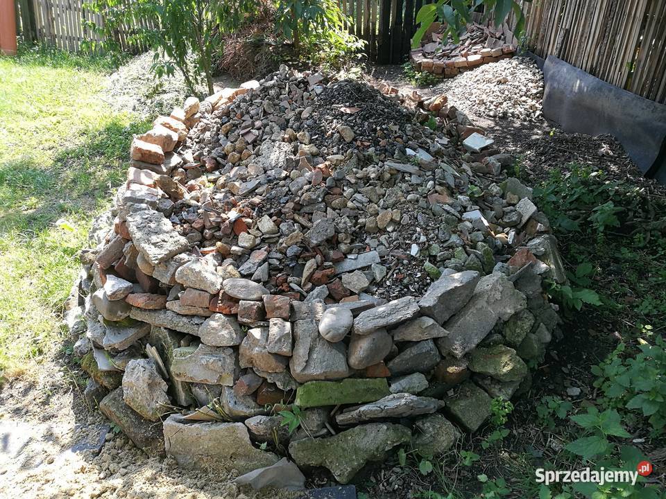 Gruz mieszany kamienie cegły dachówki tynki Ząbkowice Śląskie