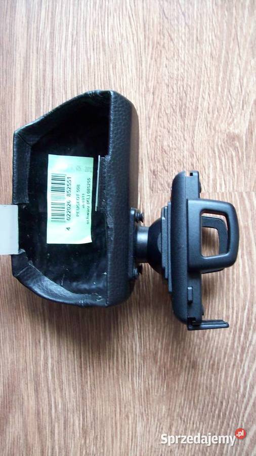 Uchwyt samochodowy na telefon dedykowany do Reda