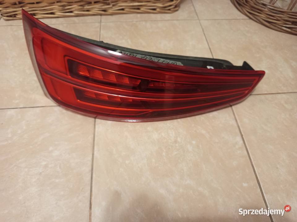 Lampa tylna lewa Audi q3 orginalna Rzeszów