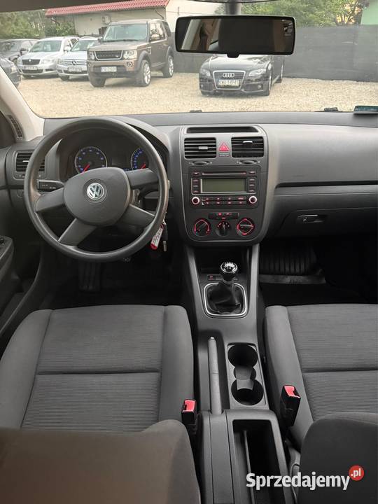 Volkswagen Golf 5 14 MPI 75 140 przbiegu stan Śrem
