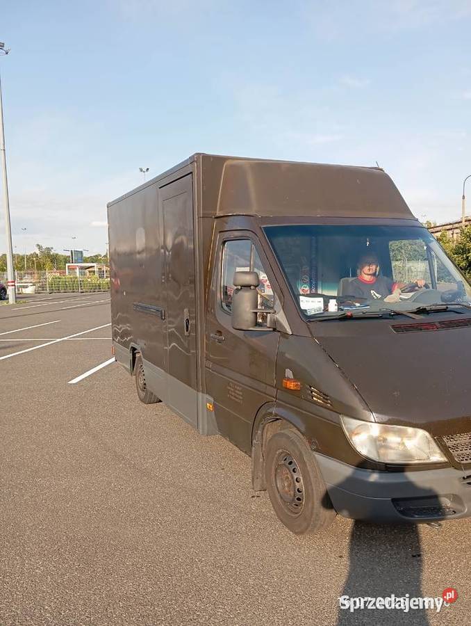 Mercedes pocztowy Mercedes-Benz łódzkie Łódź