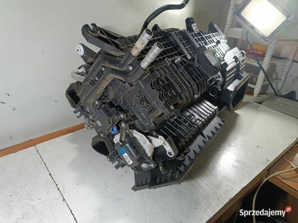 NAGRZEWNICA HYUNDAI SANTA FE II 27