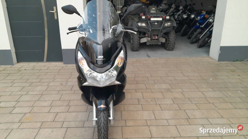 Honda Pcx 125i startstop niski przebieg Rok produkcji 2010
