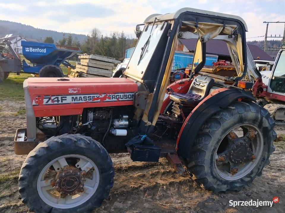 ciagnik 4x4 sadowniczy massey ferguson 374F Massey Ferguson