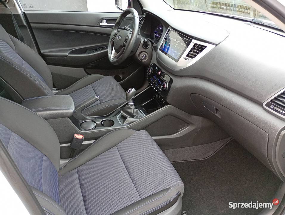 Hyundai Tucson 16 benzyna