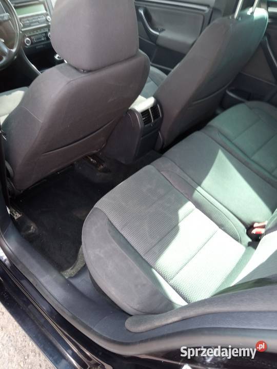 Sprzedam Volkswagen Golf 16 TDI 105 2010r