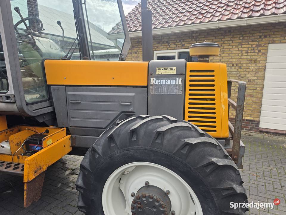 Case Renault John deere Tarnawa Mała sprzedam