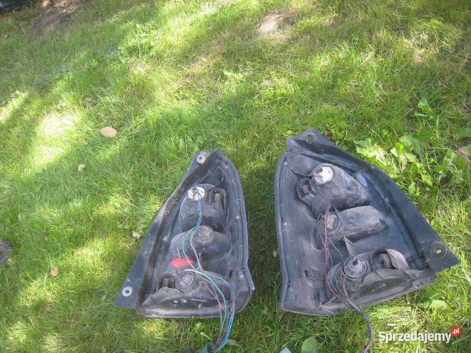 Lampa tylna prawa lewa Suzuki alto V 9804 małopolskie