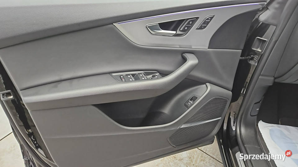 Audi Q8 30 45 TDI mHEV Quattro Tiptronic Z Warszawa sprzedam